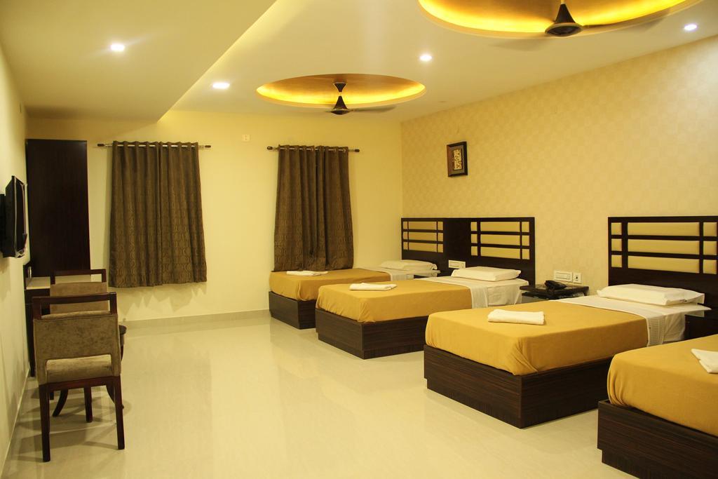 Hotel M.P Temples Inn Kumbakonam Room photo